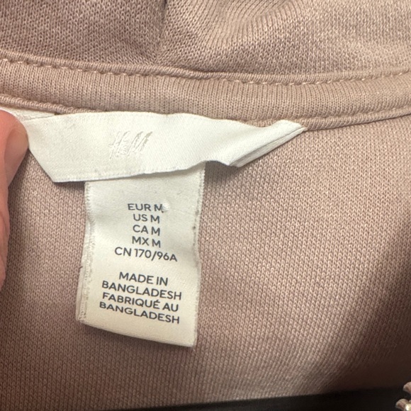 H&M mauve zip up hoodie - Picture 5 of 5